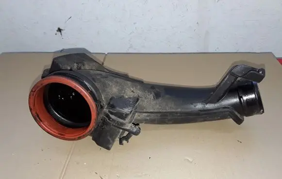 Volvo V40 Intake resonator 31293547 1070752S02