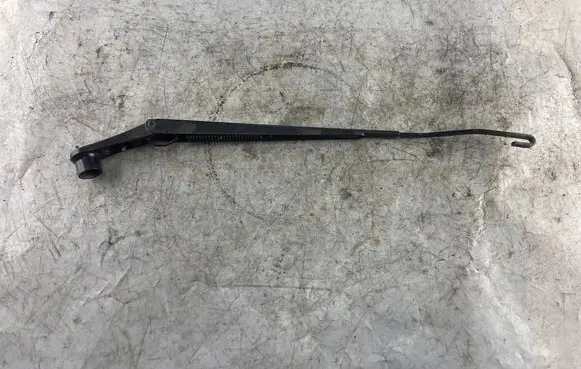 Jeep Grand Cherokee (WK) Front wiper blade arm