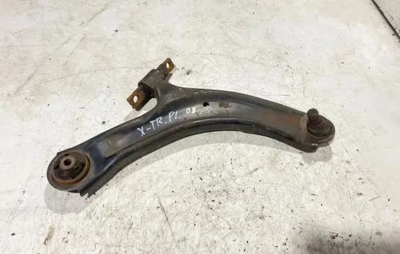 Nissan X-Trail T31 Front lower control arm/wishbone