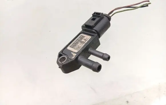 Volkswagen Golf VI Exhaust gas pressure sensor 076906051B