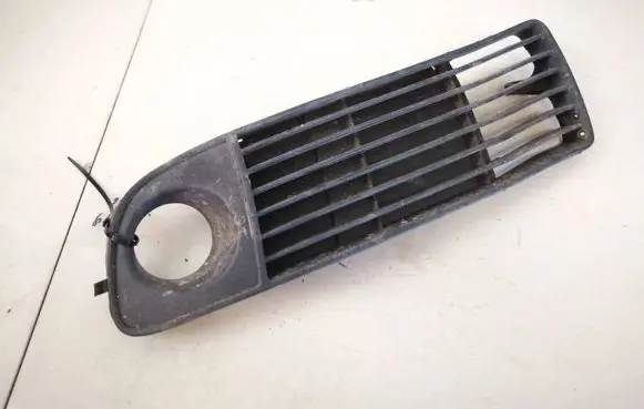 Audi A6 S6 C5 4B Front bumper lower grill 4b0807681j