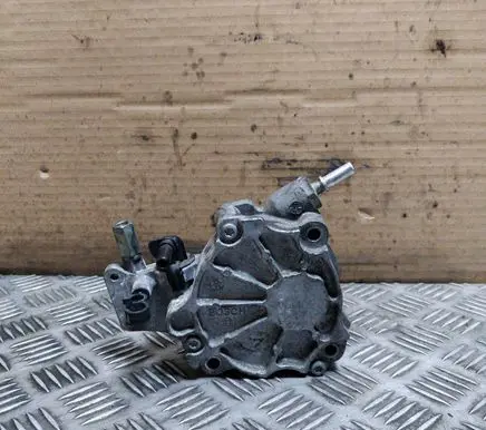 Vacuum pump