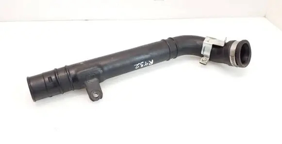 Suzuki Grand Vitara II Turbo air intake inlet pipe/hose