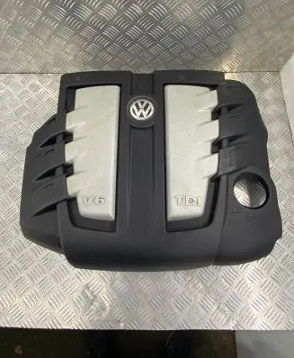 Volkswagen Touareg II Engine cover (trim) 059103925
