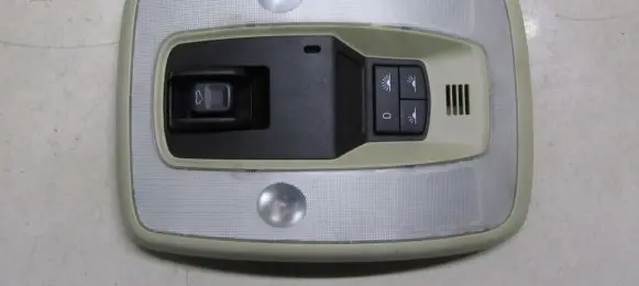 Volvo XC70 Front seat light