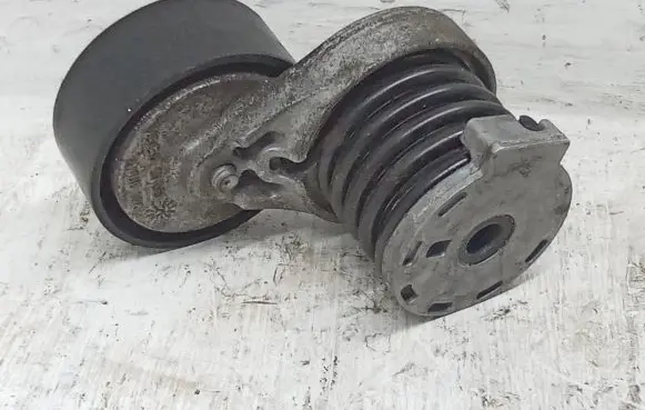 Renault Kangoo II Alternator belt tensioner 117504042R