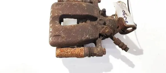 Opel Insignia A Rear brake caliper