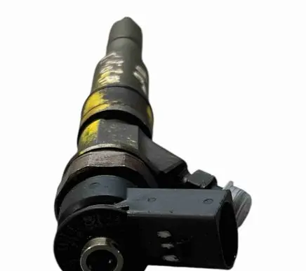 BMW 3 E90 E91 Fuel injector 7793836
