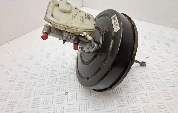 Opel Vivaro Brake booster 472100676R 0705298C 32074433