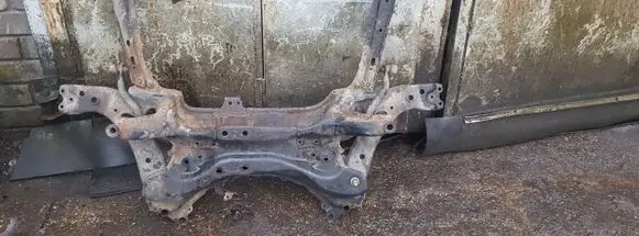 Toyota Prius (XW30) Front subframe