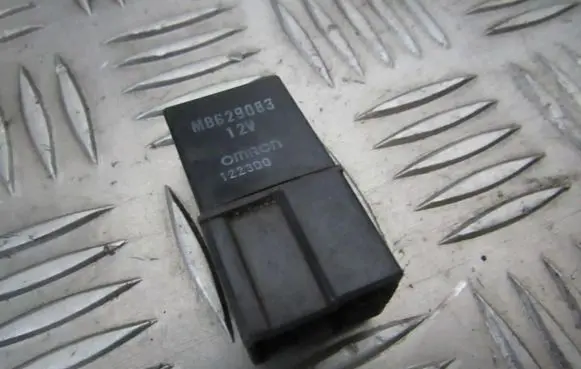 Mitsubishi Galant Other relay mb629083