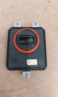 Hyundai i30 LED ballast control module 0492191000