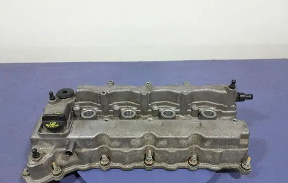 Jeep Grand Cherokee Rocker cam cover P68229788AA