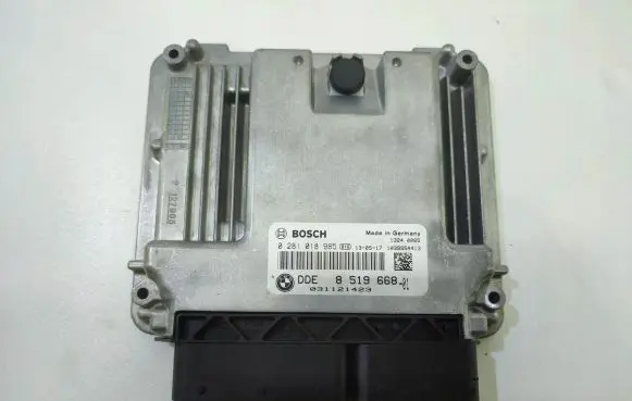 BMW X3 E83 Engine control unit/module ECU 7809999