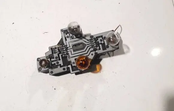 Renault Scenic I Tail light bulb cover holder 