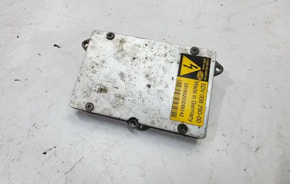 Audi A6 S6 C6 4F Headlight ballast module Xenon 5DV00829000