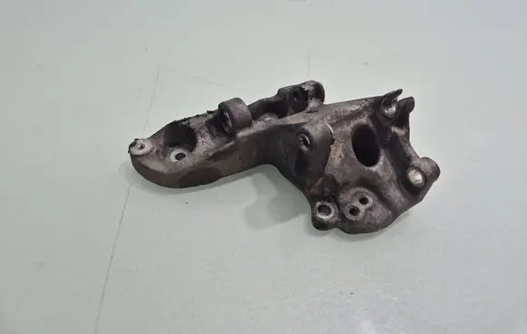 Ford Fiesta Generator/alternator bracket 9641715580