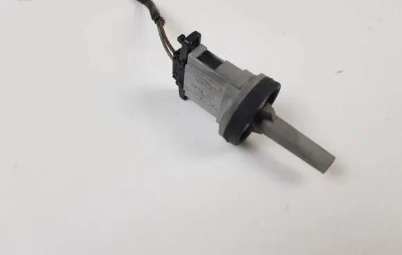 Audi A4 S4 B6 8E 8H Interior temperature sensor 1J0907543B