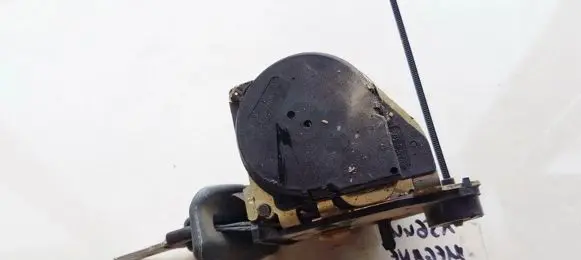 Renault Megane I Rear seatbelt