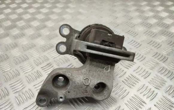 Nissan Qashqai Engine mount bracket 112114BA0A