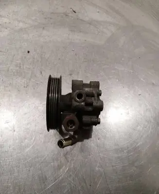 Toyota Avensis T250 Power steering pump