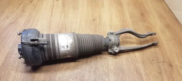 Porsche Macan (95B) Air suspension front shock absorber 95B616039R 95B413037C