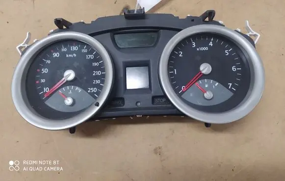 Renault Megane II Speedometer (instrument cluster) 8200306552 REBA10LSV3