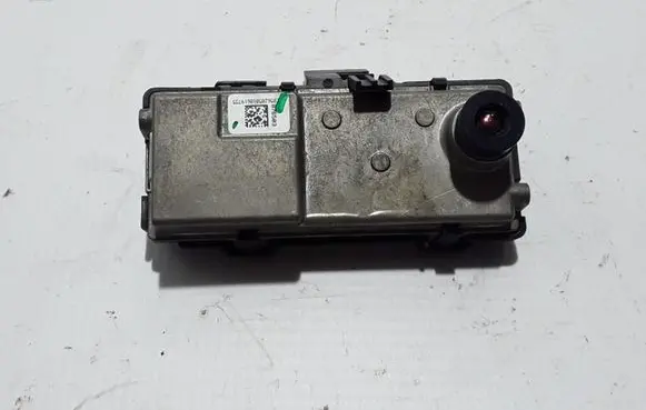 Windshield/windscreen camera