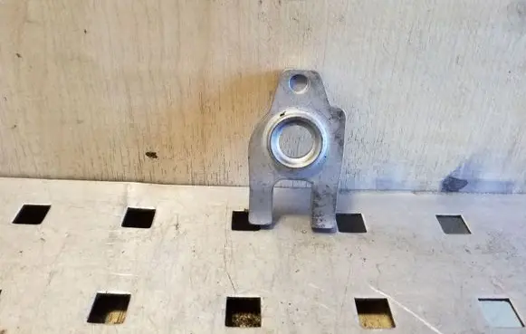 Nissan X-Trail T32 Fuel Injector clamp holder