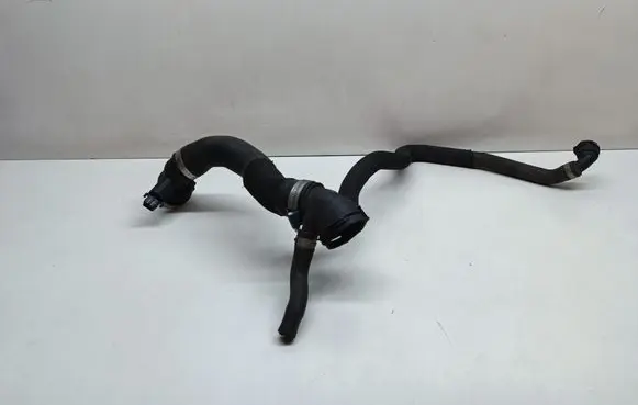 BMW X6 M Engine coolant pipe/hose 7589756