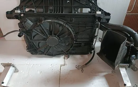 Opel Combo E Radiator support slam panel