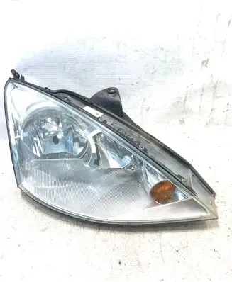 Ford Focus Headlight/headlamp