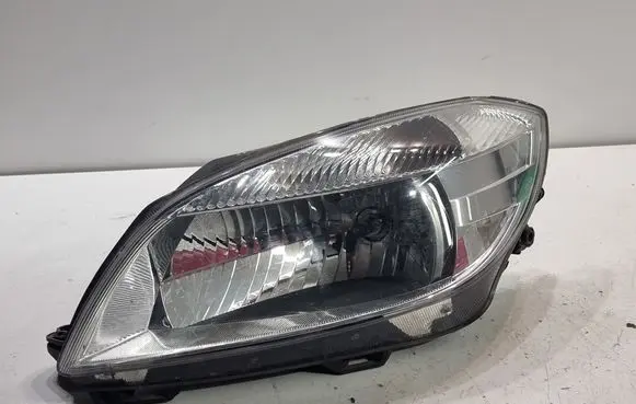 Skoda Fabia Mk2 (5J) Headlight/headlamp