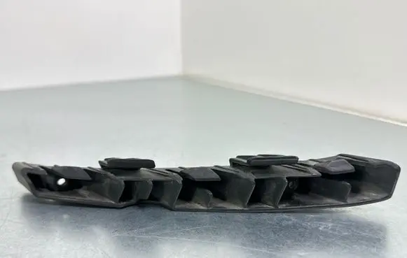 KIA Optima Headlight/headlamp mounting bracket 