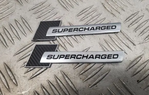 Audi Q7 4L Fender model badge letters 