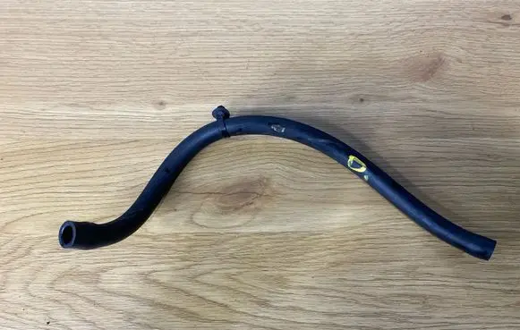 Dodge Caliber Engine coolant pipe/hose