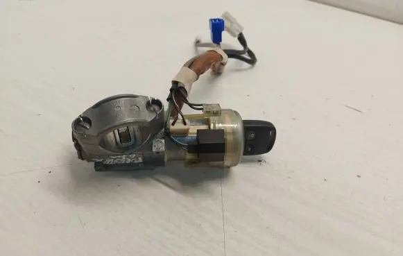Subaru Forester SG Ignition lock