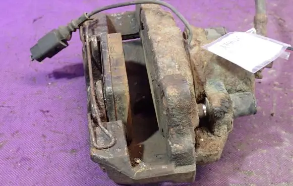 Skoda Octavia Mk2 (1Z) Front brake caliper