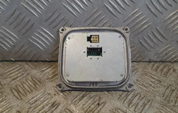 Audi A4 S4 B8 8K Headlight ballast module Xenon 8K0907472A 130732921801 10EEG100136