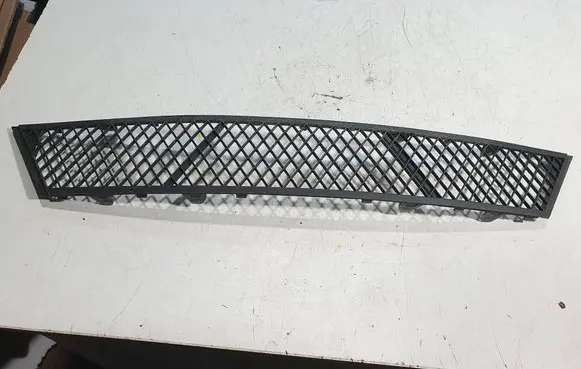 BMW 5 GT F07 Front bumper lower grill 7200729