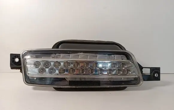 Subaru Outback Reverse light 23620794