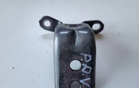 Nissan X-Trail T32 Front door upper hinge