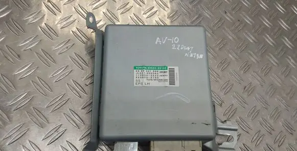 Toyota Avensis T270 Power steering control unit/module 8965005100