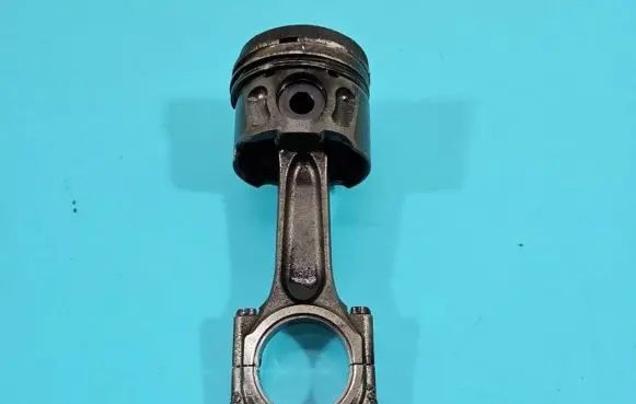 Piston