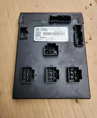 Audi A4 S4 B8 8K Comfort/convenience module 8K0907063P