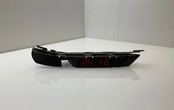 BMW 5 E60 E61 Front bumper mounting bracket 7033705 11460915