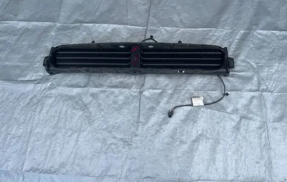Jeep Renegade Front bumper lower grill