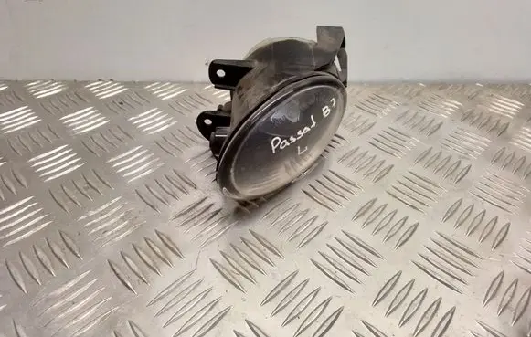 Volkswagen PASSAT B6 Front fog light 27129300