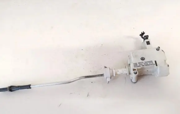 Volkswagen Golf V Central locking motor 1k6810773 3b0959782a