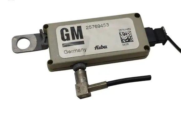 Cadillac CTS Aerial antenna amplifier 25769453